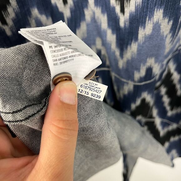 AEO Classic Fit Blue Pattern S/S Cotton Button Down M - Picture 7 of 7
